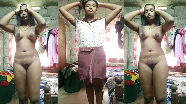 Slim Young Village Girl Clean Body Show