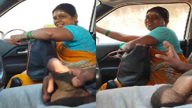 Desi Aunty Ko Lift K Bahane Se Lund Dikhaya